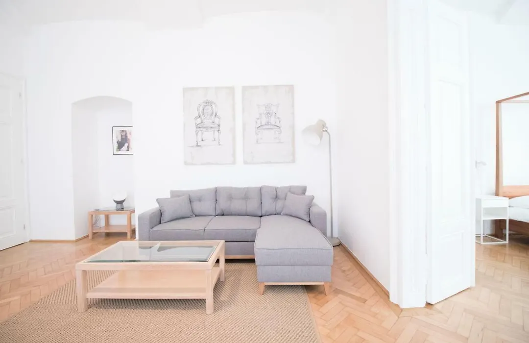 Heymi Stadtpark Apartment *